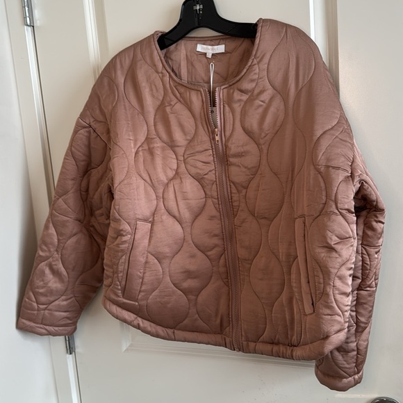 Olivaceous Green Quilted Puffer Jacket Oversized Size Small - Picture 2 of 10